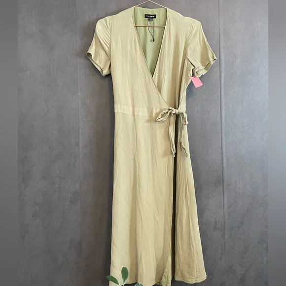 green emerald velvet dress Frank Lyman Montreal Dresses-Frank Lyman Montreal Dresses Online